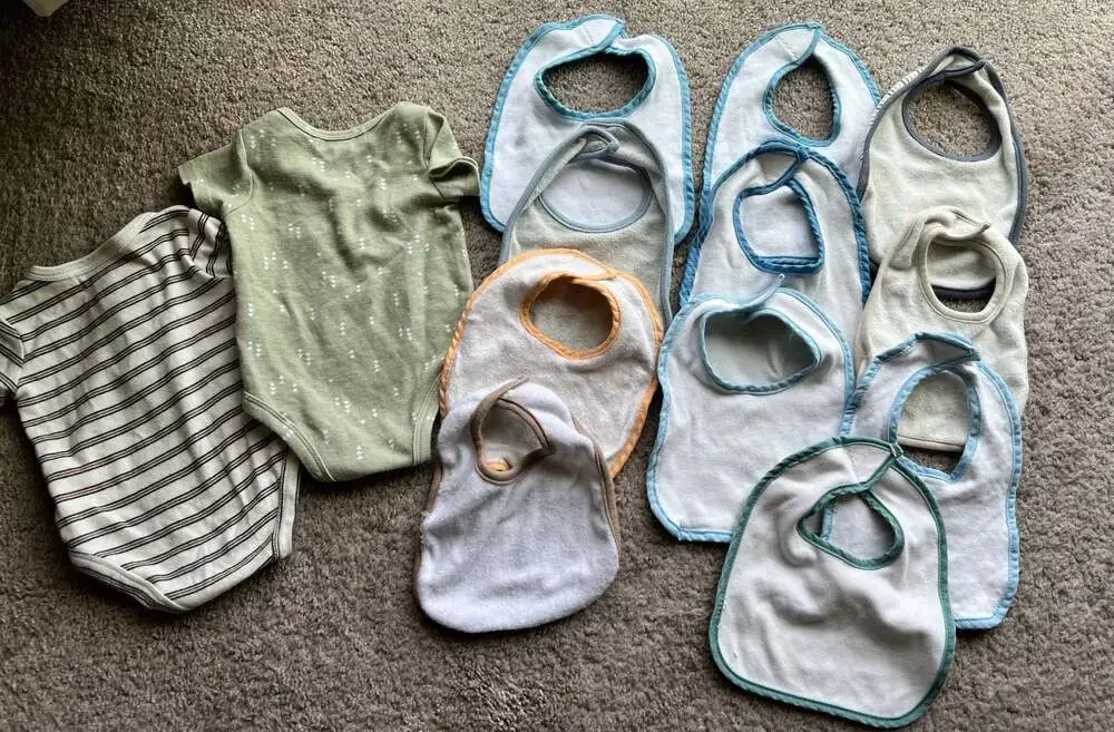 (#13). Baby Boy Lot of 2 Bodysuits and Bibs Size 3-6 Months